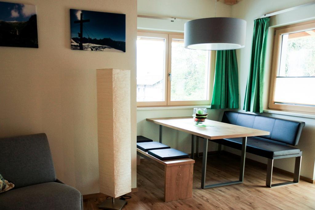 Apart Bergwaerts フューゲン 部屋 写真
